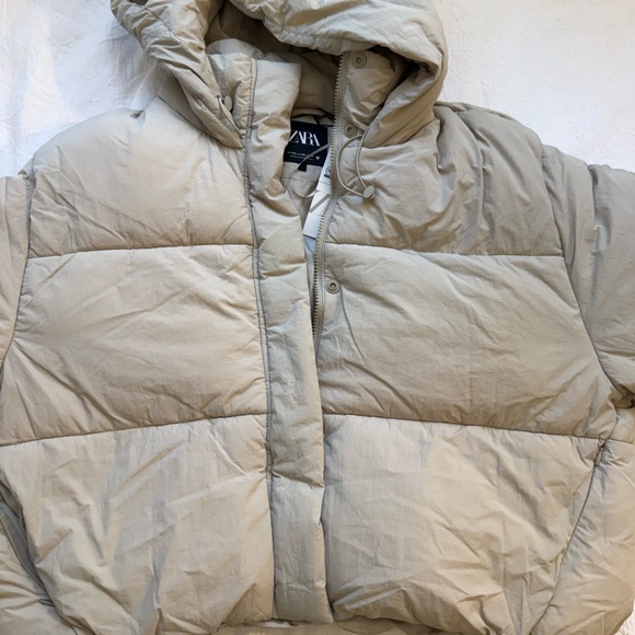 Zara Women's Light Beige Puffer Jacket with hood NWT - Picture 8 of 16